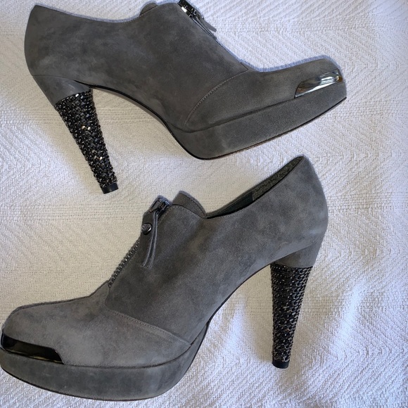 Stuart Weitzman Shoes - Stuart Weitzman Grey Suede Platform Boot Size 7.5